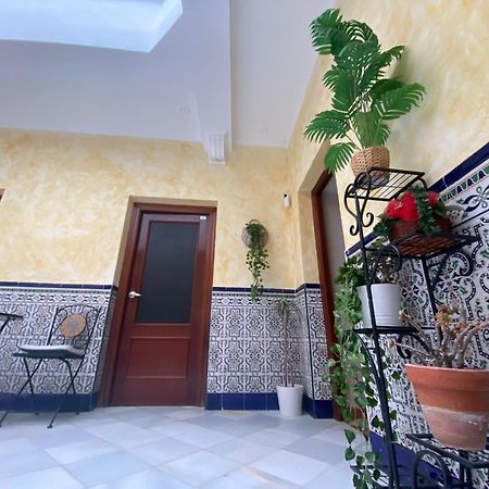 Apartamento Patio Andalusi Junto A La Vina Cádiz Exterior foto
